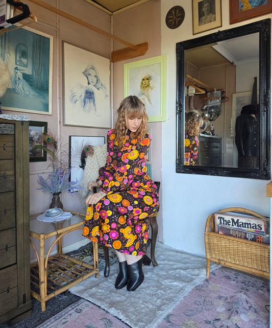 Vintage 1960s Psychedelic Floral High Neck Maxi Dress - size 6-10