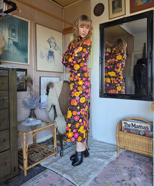 Vintage 1960s Psychedelic Floral High Neck Maxi Dress - size 6-10