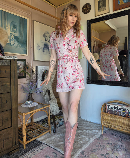 Vintage circa 1960s Dusky Pink and Floral Mini Dress - size 8