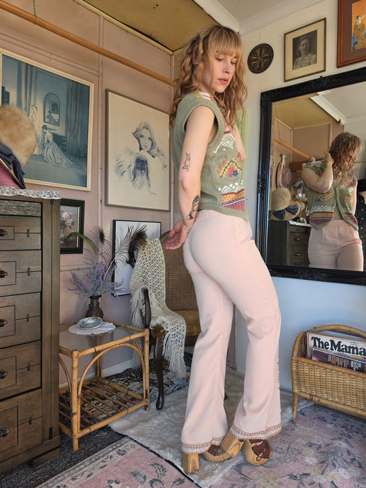 Vintage 1970s Daisy Knits Floral Embroidered Chunky Knit Vest - size 8-10