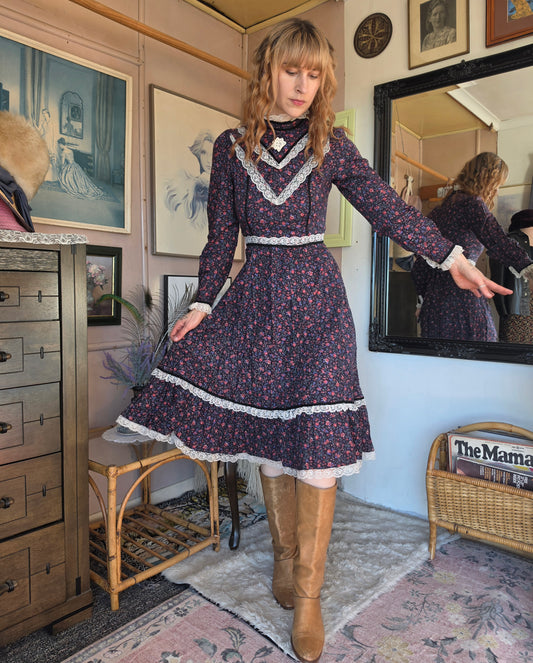Vintage 1970s Candi Jones California Western Floral Prairie Midi Dress - 6-8