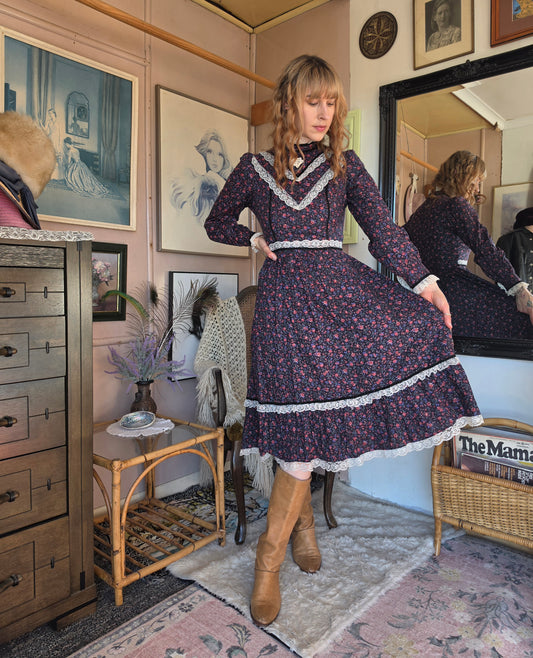 Vintage 1970s Candi Jones California Western Floral Prairie Midi Dress - 6-8