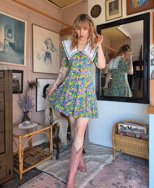 Vintage 1980s Deadstock Blossoms Babydoll Floral Dress with Sailor Collar - size 8-12
