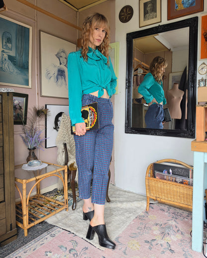 Vintage circa 1980s Frankie Emerald Jewel Pussybow Blouse - size 8-10