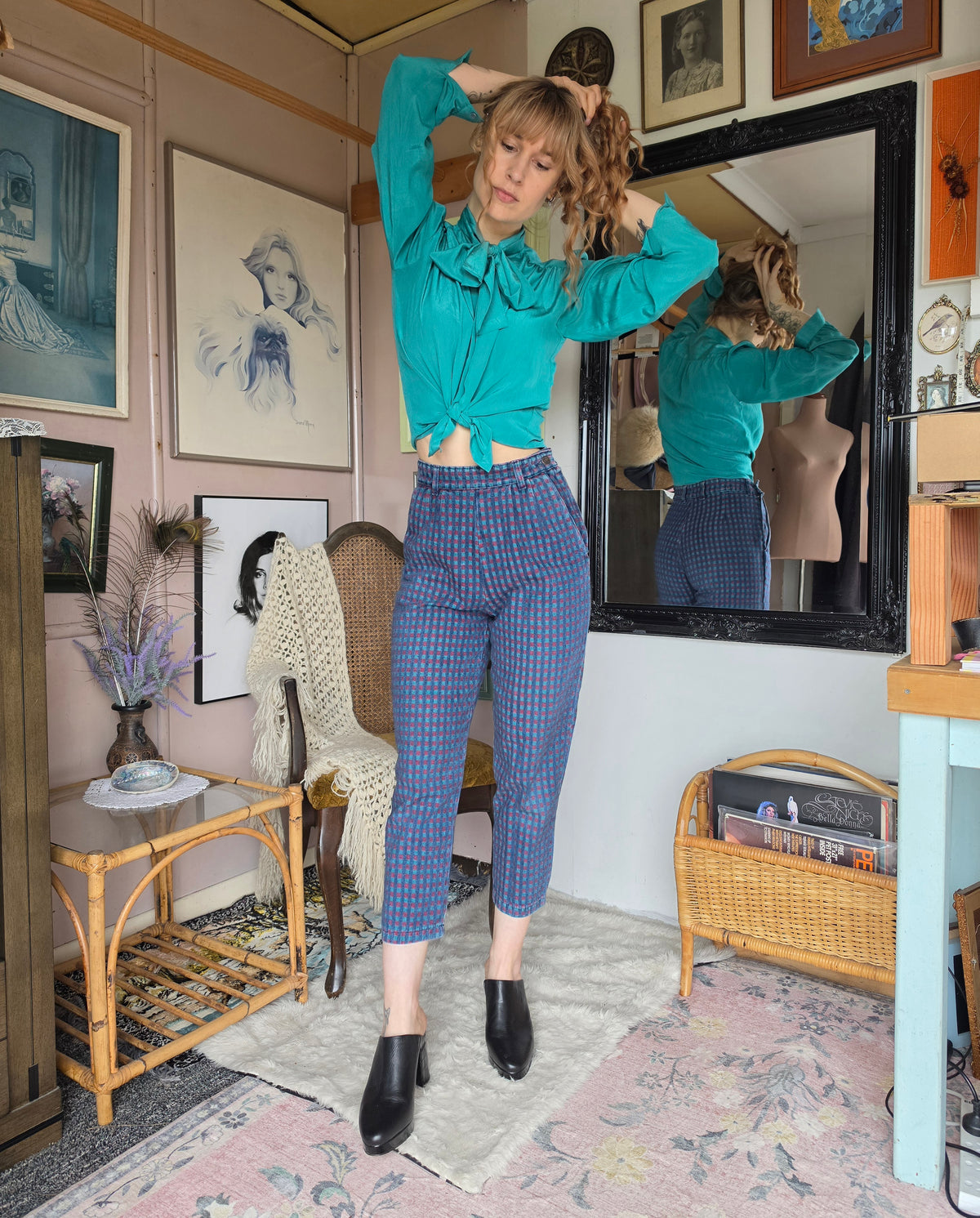 Vintage 1980s Sasson High Rise Checkered Print Cropped Mom Jeans - size 8-9