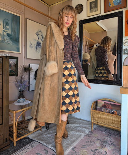 Vintage 1990s Terry Lewis Classic Luxuries Scalloped Leather Suede Midi Skirt - size 6-8