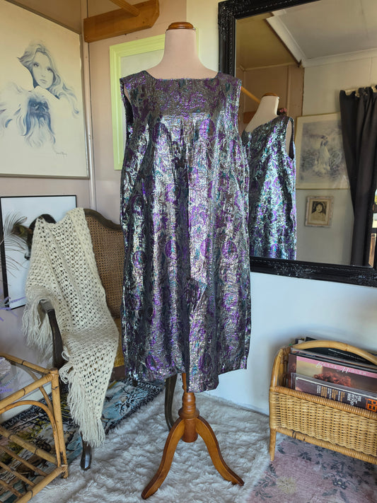 Vintage circa 1970s Electric Purple and Silver Metallic Sleeveless Dress - size 16-18
