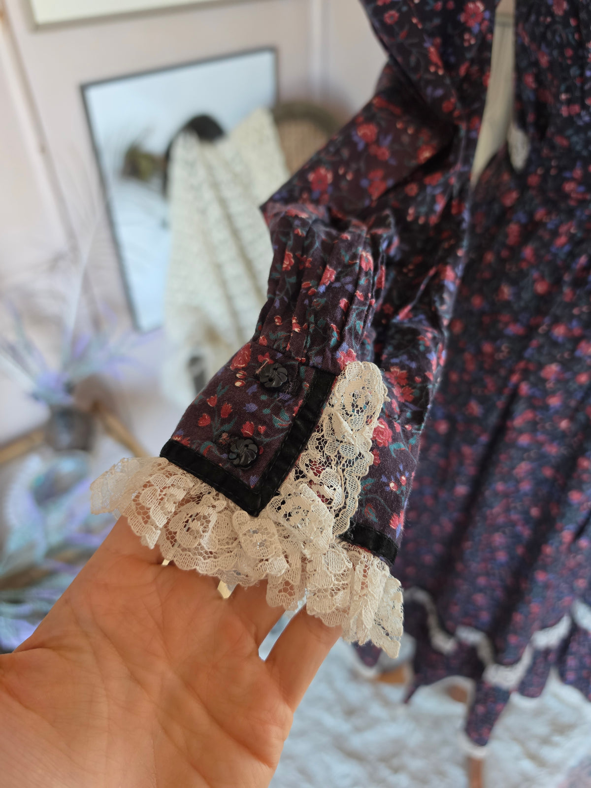 Vintage 1970s Candi Jones California Western Floral Prairie Midi Dress - 6-8