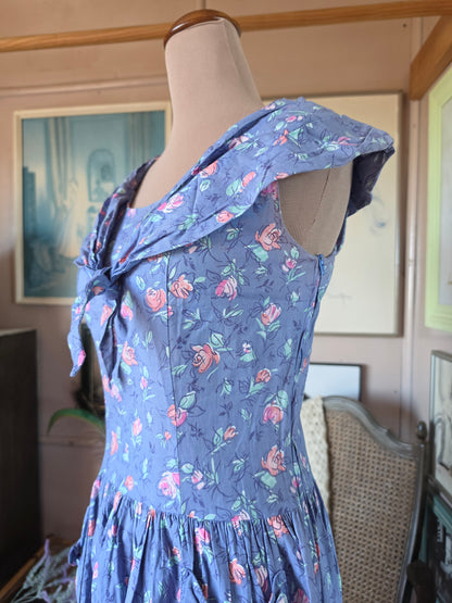Vintage circa 1980s Laura Ashley Dusky Blue and Blush Pink Rose Sleeveless Midi Dress - size 6-8
