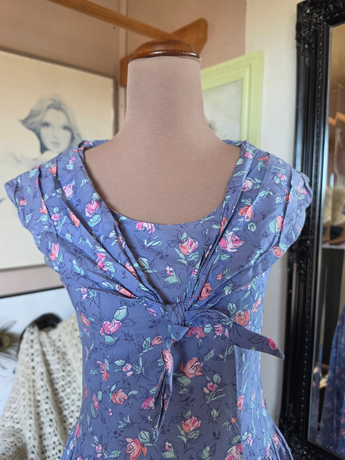 Vintage circa 1980s Laura Ashley Dusky Blue and Blush Pink Rose Sleeveless Midi Dress - size 6-8