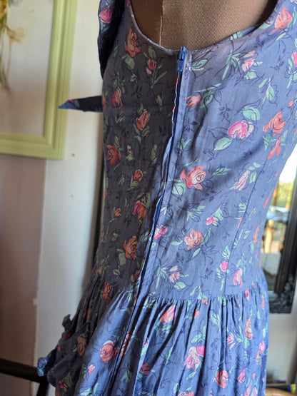 Vintage circa 1980s Laura Ashley Dusky Blue and Blush Pink Rose Sleeveless Midi Dress - size 6-8