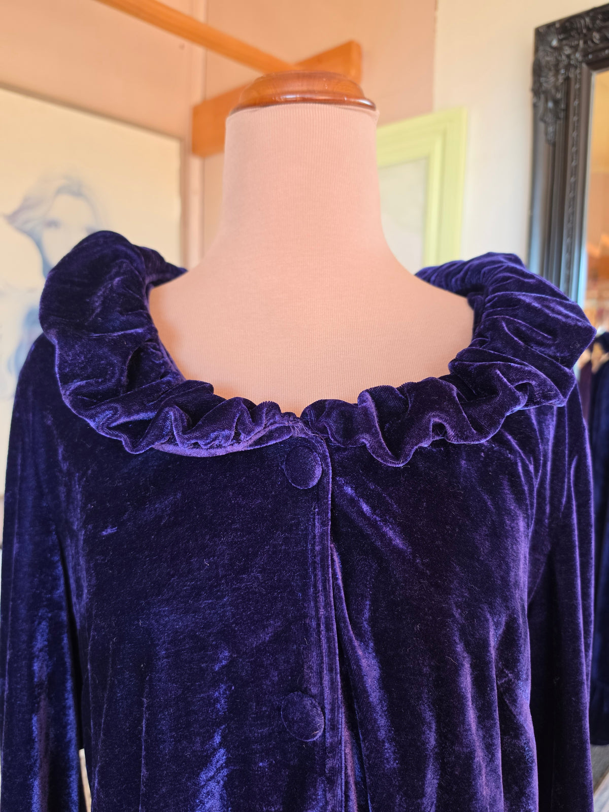 Vintage circa Y2K La Strada Blueberry Velvet Long Sleeve Ruffle Mini Dress - size 8-12