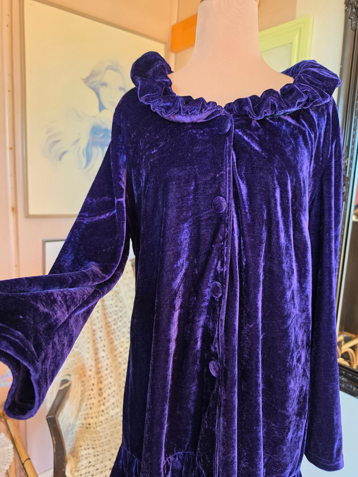 Vintage circa Y2K La Strada Blueberry Velvet Long Sleeve Ruffle Mini Dress - size 8-12