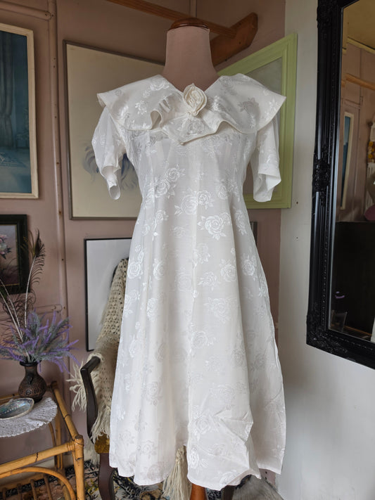 Vintage circa 1980s Silky Cream Rose Statement Collar Dress - size 4-6