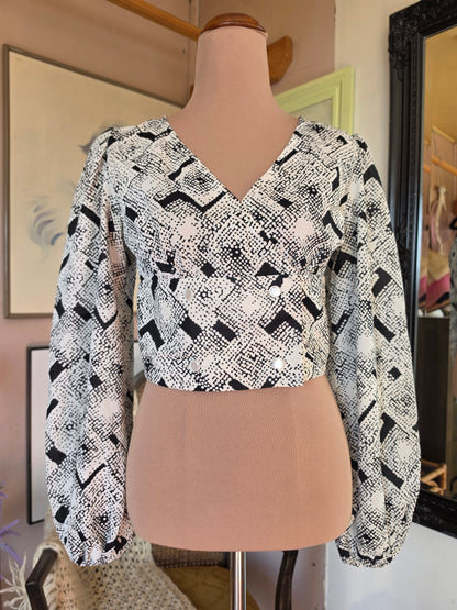 Vintage 1970s Gaiety Girl Black and White Retro Double Breasted Top - size 6-8