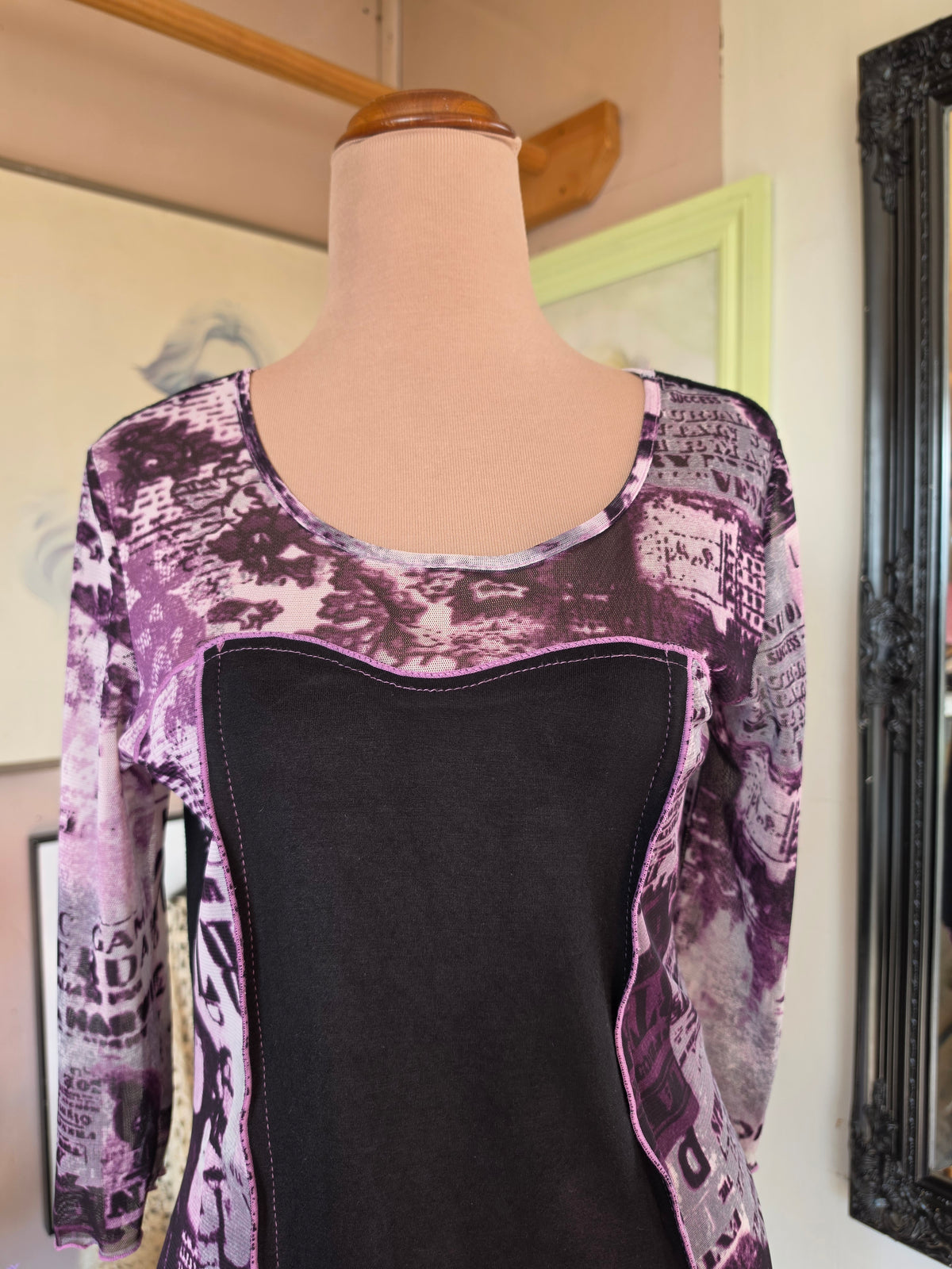 Vintage Y2K Concept Graphic Mesh Panel Asymmetrical Fairy Hem Top - size 8-12