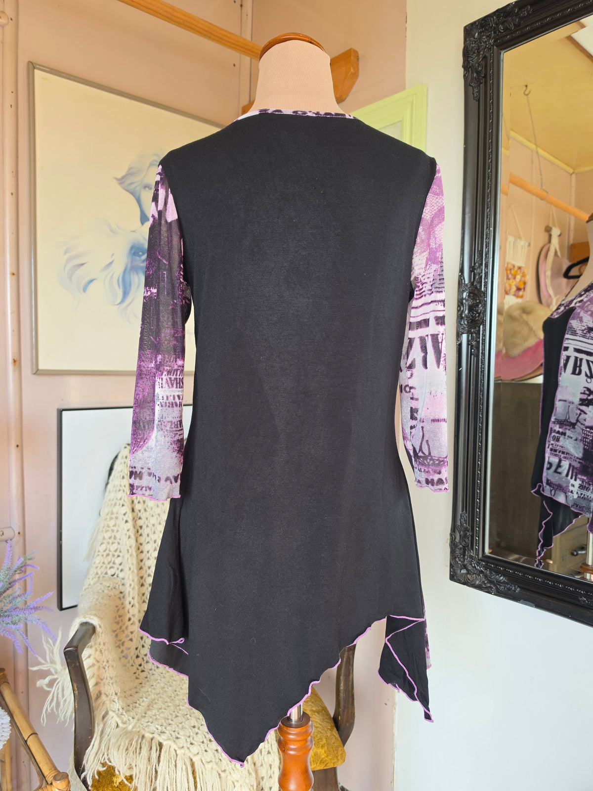 Vintage Y2K Concept Graphic Mesh Panel Asymmetrical Fairy Hem Top - size 8-12