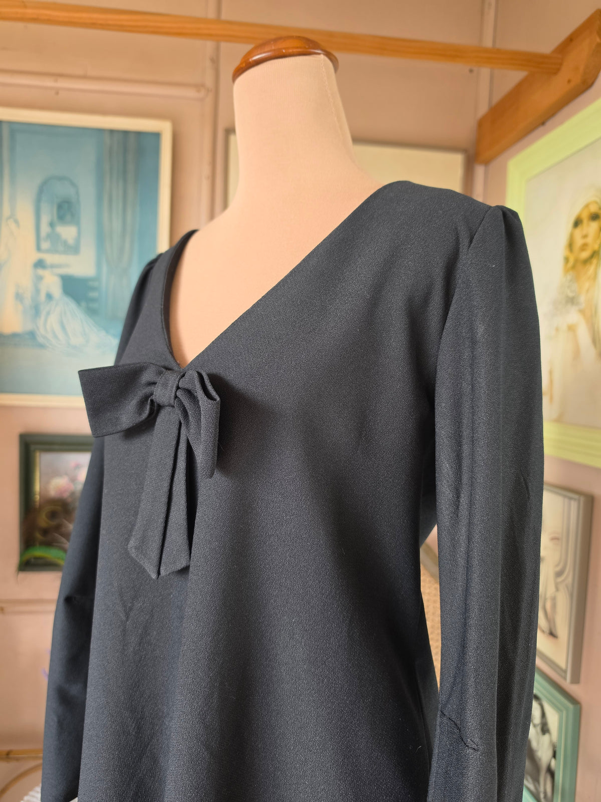 Vintage 1960s Ebony Babydoll Mod Mini Dress - size 8-10