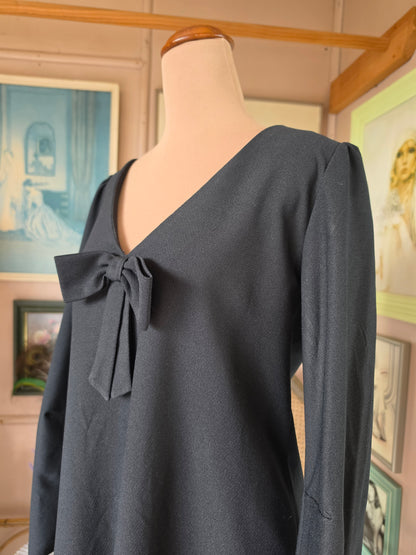 Vintage 1960s Ebony Babydoll Mod Mini Dress - size 8-10