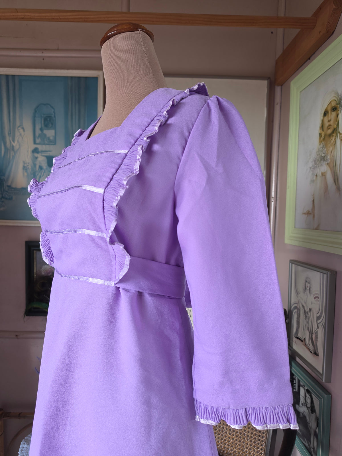 Vintage circa 1960s Dundeenz Lavender and Ribbon Frill Mini Dress - size 6-8