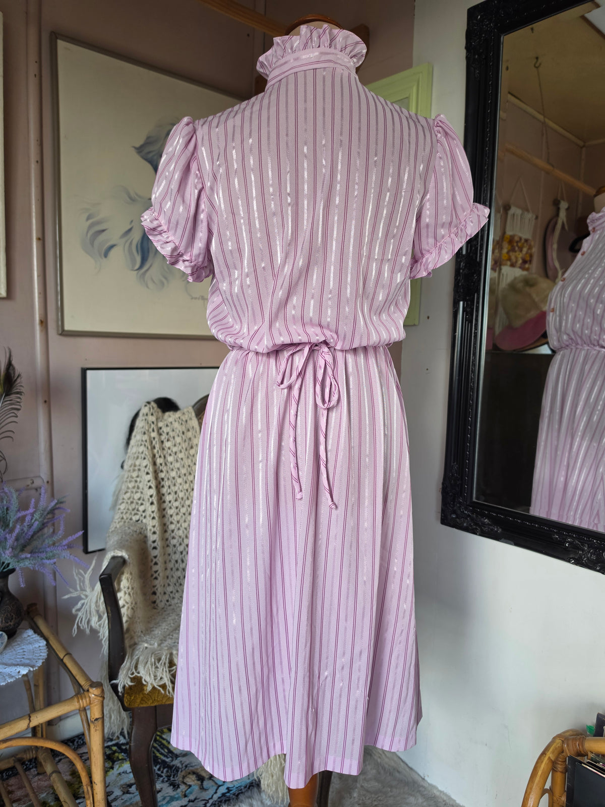 Vintage 1970s Doo-Dads Powder Pink Candy Stripe Dress - size 6-8