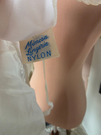 Vintage 1960s Mimosa Lingerie Romantic Coquette Cream Floral Lace Nightie - 8-10
