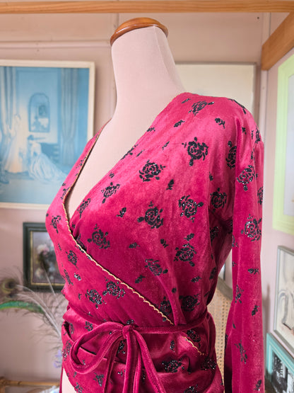 Vintage 1990s Calabaza Rose Shimmer Long Sleeve  Wrap Top - size 8