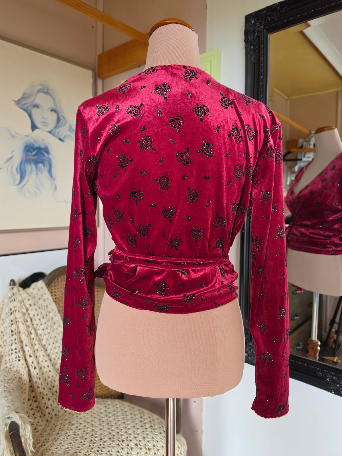Vintage 1990s Calabaza Rose Shimmer Long Sleeve  Wrap Top - size 8