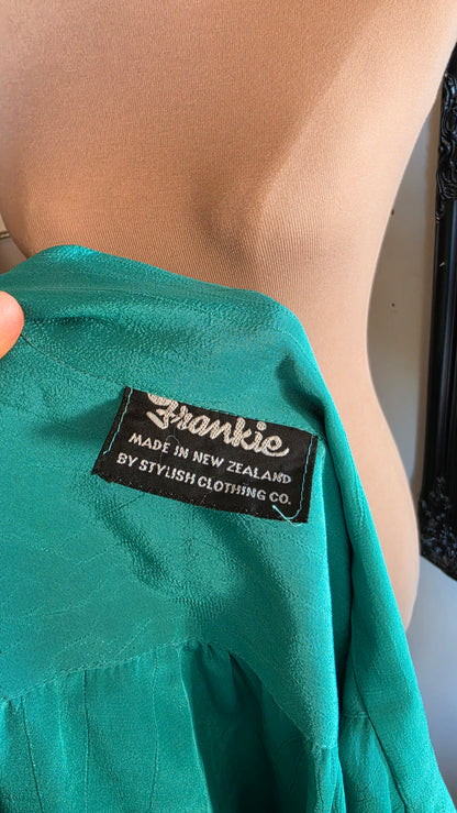 Vintage circa 1980s Frankie Emerald Jewel Pussybow Blouse - size 8-10