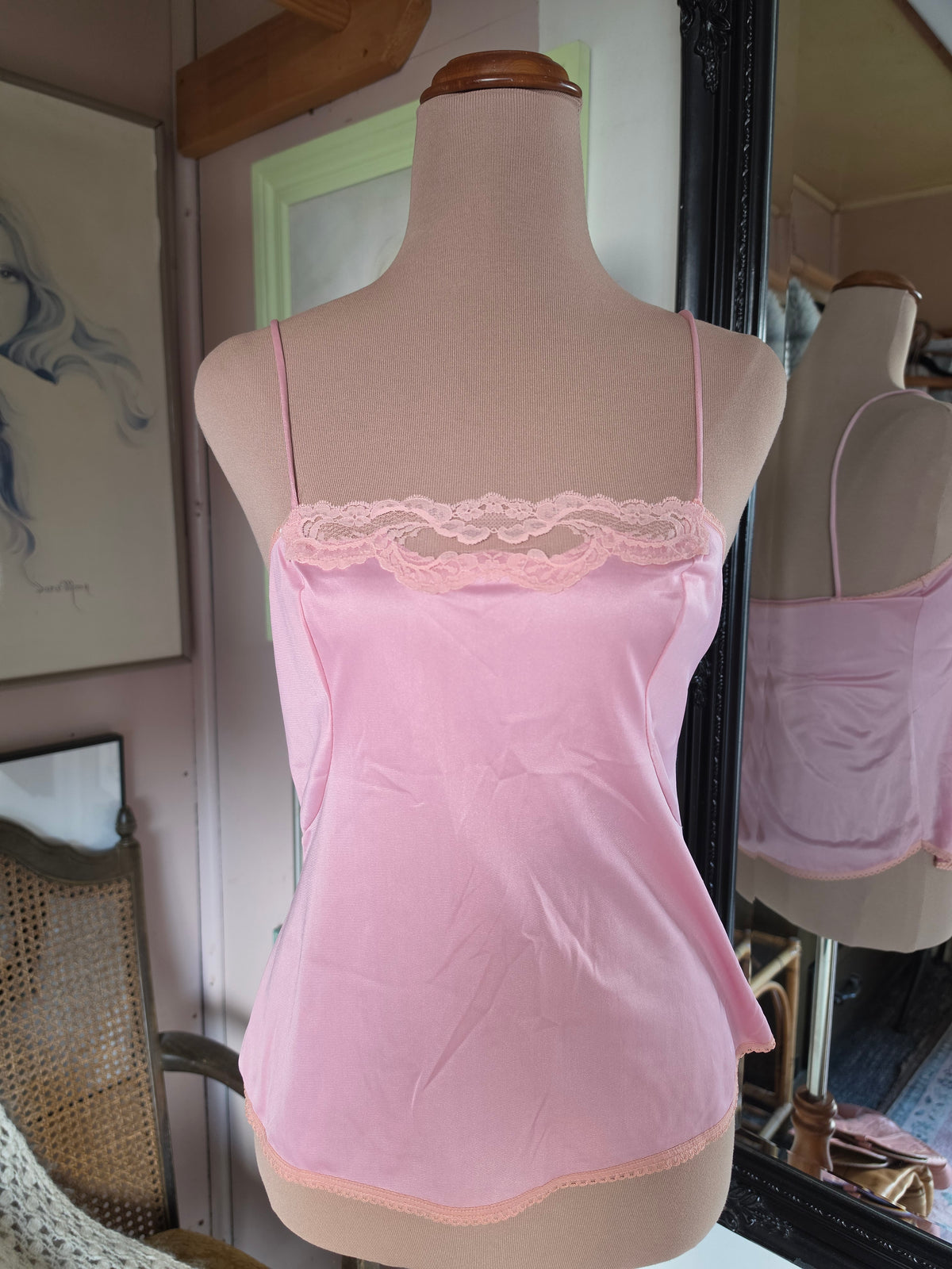 Vintage 1990s Bendon Ballet Pink Camisole with Peachy Lace Edging - size 8