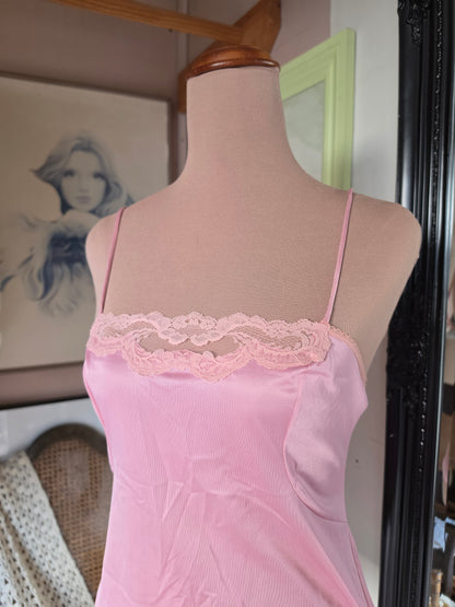 Vintage 1990s Bendon Ballet Pink Camisole with Peachy Lace Edging - size 8