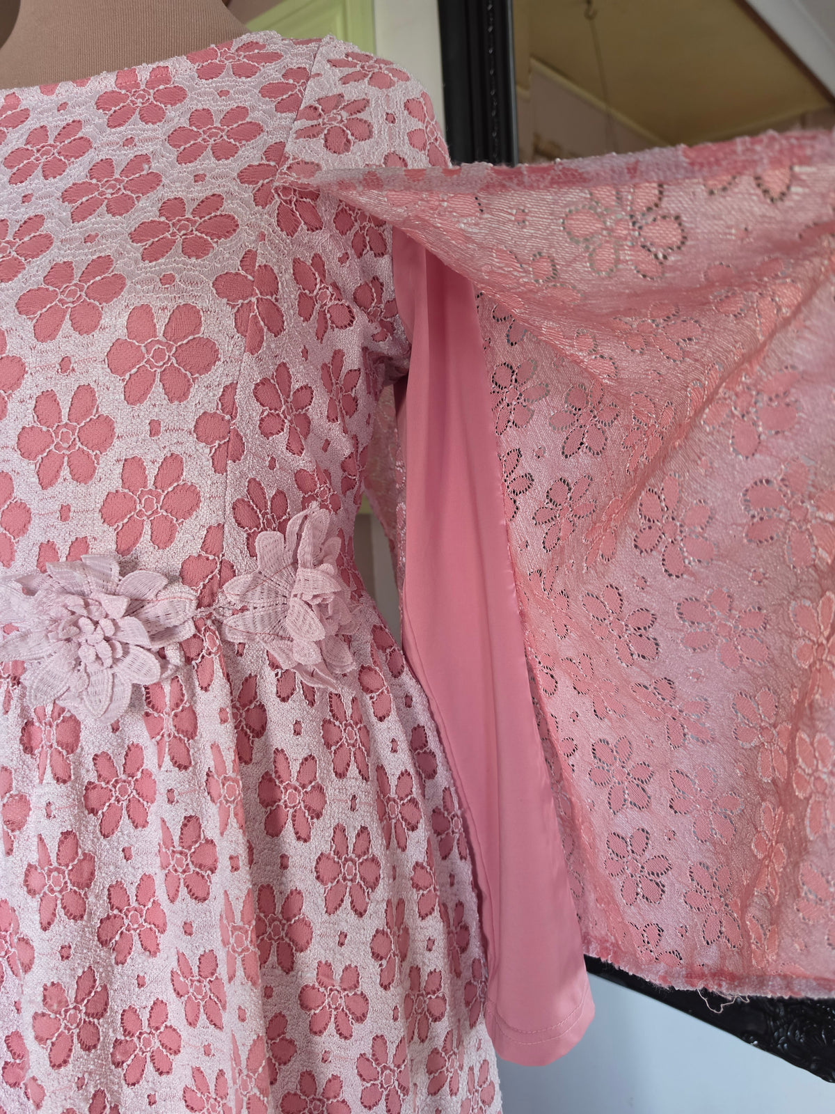 Vintage circa 1980s Dusky Pink Floral Midi Gown with Cape Sleeves - 8-10