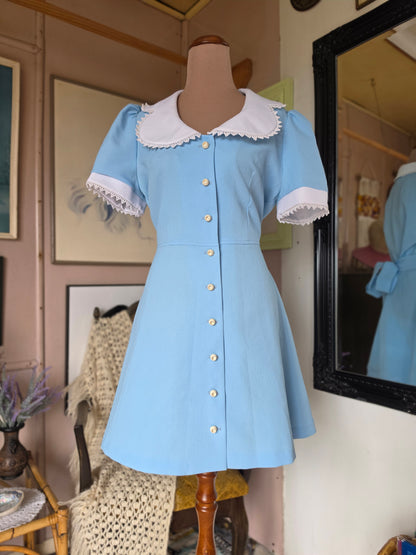 Vintage 1960s Top Gear Alice in Wonderland Powder Blue Babydoll Mini Dress - size 8