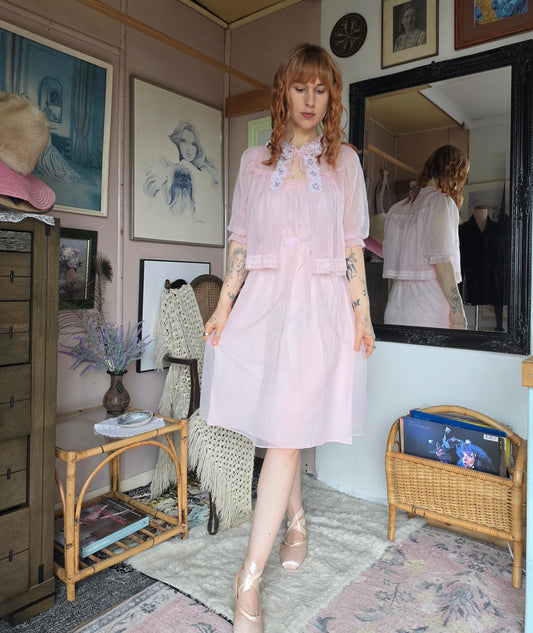 Vintage circa 1960s Coquette Nightie & Bed Jacket Set with Floral Applique - size 8-14