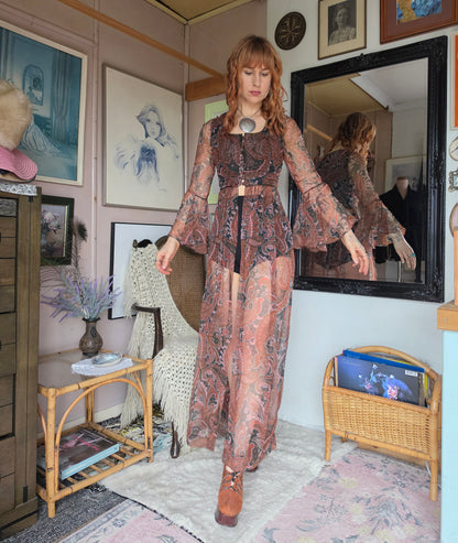 Vintage 1970s Pat Rogers Paisley Print Duster Dress with Trumpet Flare Sleeves - size 6-8