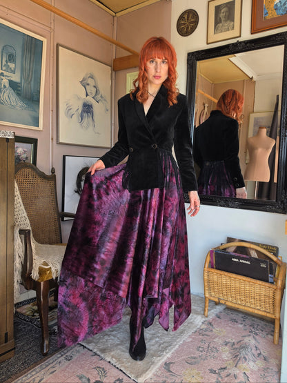 Vintage 1990s M-Designs 'Stevie Nicks' Inspired Gothic Witchy Velvet Skirt - size 8-10