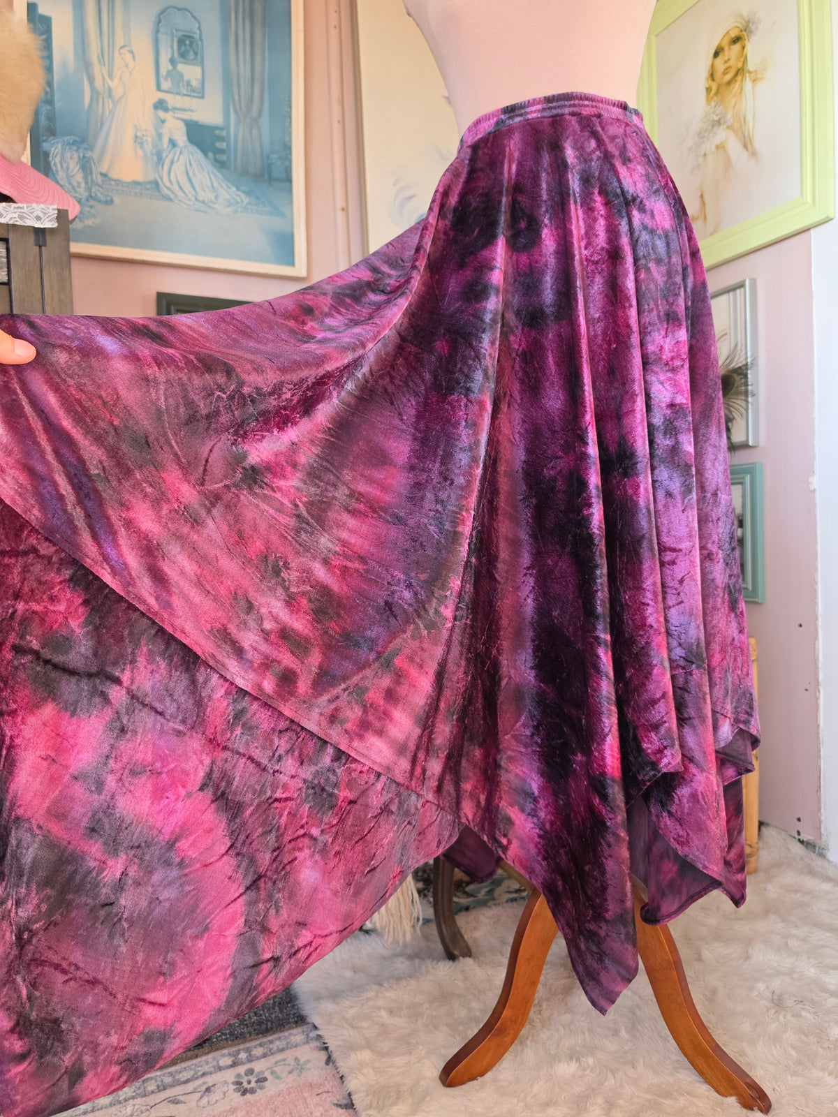 Vintage 1990s M-Designs 'Stevie Nicks' Inspired Gothic Witchy Velvet Skirt - size 8-10