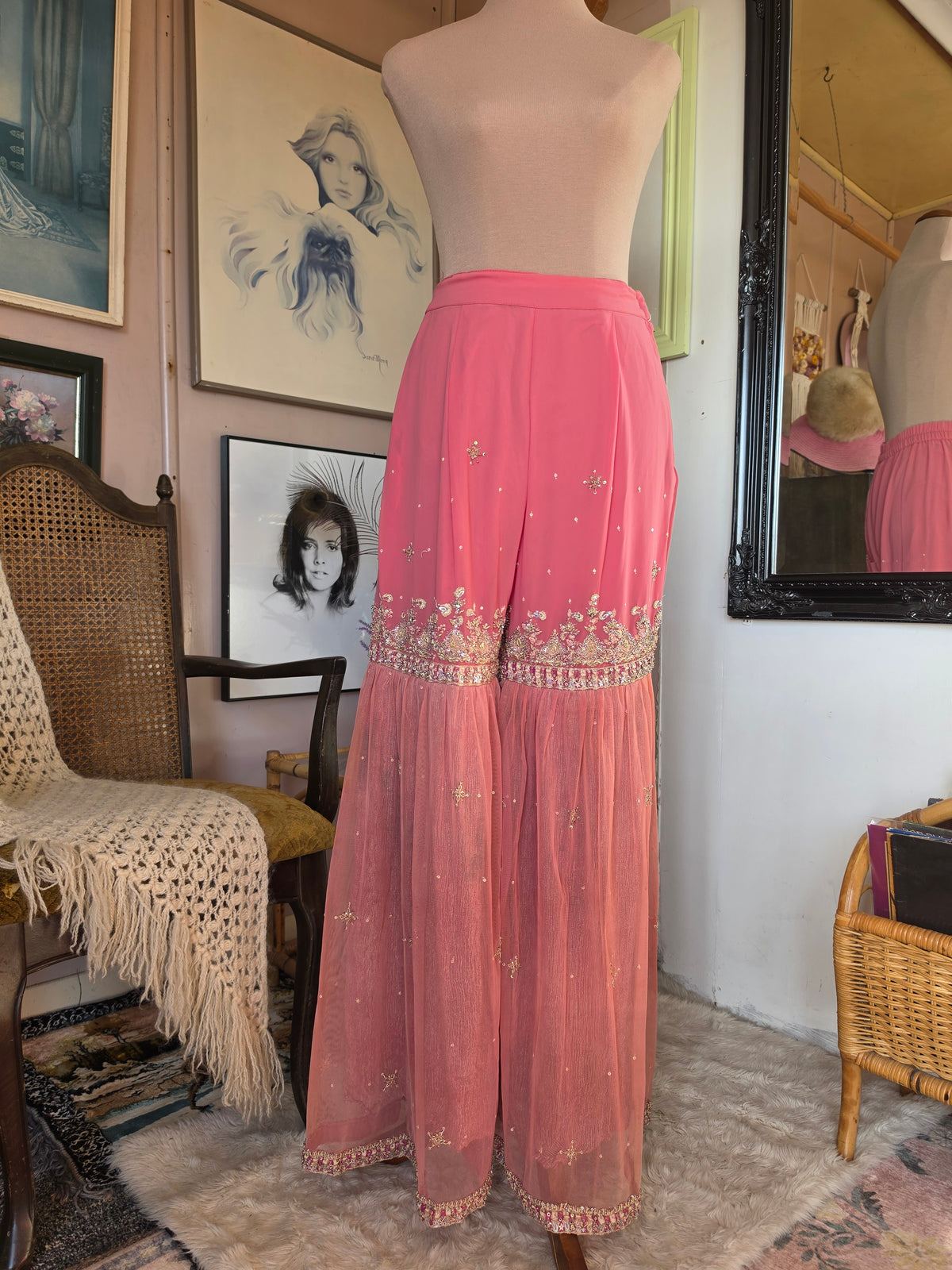 Vintage 1960s Jeannie's Dreamy Genie Beaded Pink Peach Trousers - size 6-8