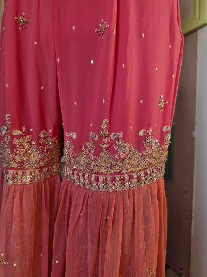 Vintage 1960s Jeannie's Dreamy Genie Beaded Pink Peach Trousers - size 6-8