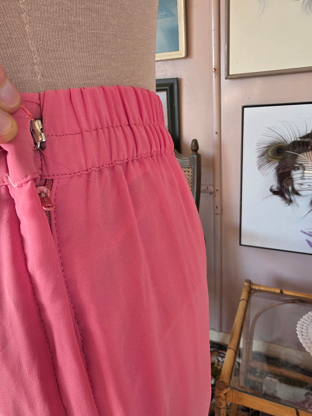 Vintage 1960s Jeannie's Dreamy Genie Beaded Pink Peach Trousers - size 6-8