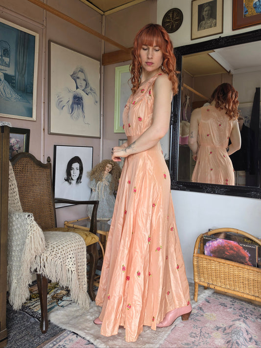 Vintage circa 1960s Shiny Peach Floral Embroidered Gown - size 8
