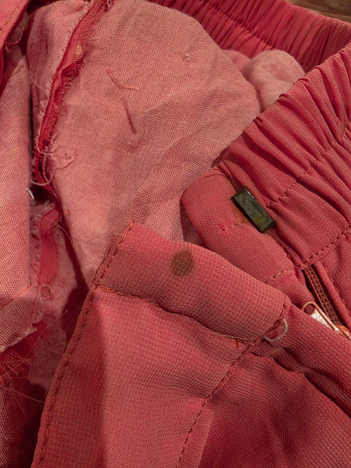 Vintage 1960s Jeannie's Dreamy Genie Beaded Pink Peach Trousers - size 6-8